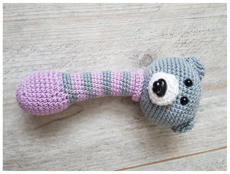 Háčkované chrastítko