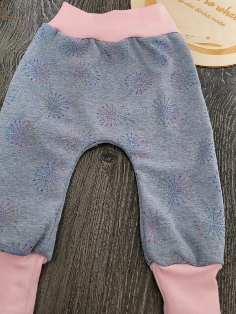 růžové pampelišky