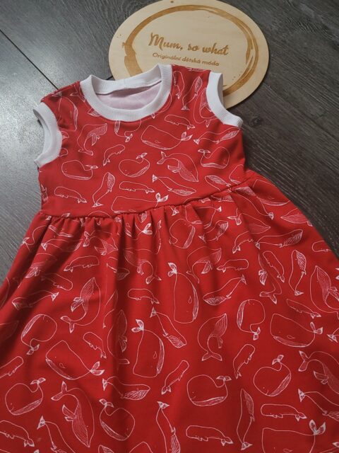 110 letní šaty velryby