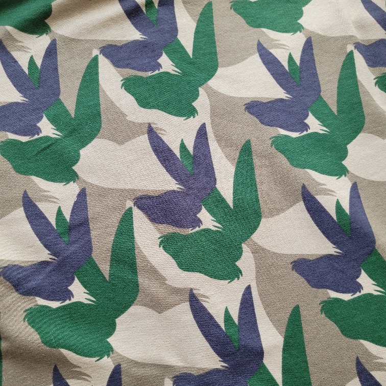 zajíci maskáč teplákovina